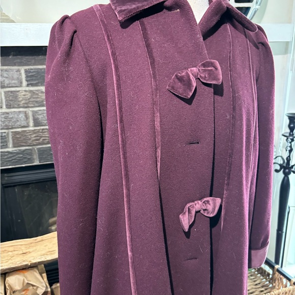 Rothschild Deep Burgundy Coat - Picture 4 of 10